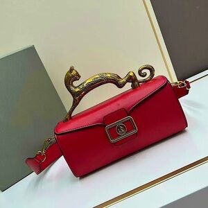 GENUINE LEATHER CAT HANDLE LUXURY CLUTCH BAG